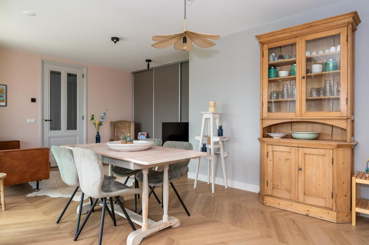 Appartement De Dageraad In Monumentale Boerderij Kimswerd Luaran gambar